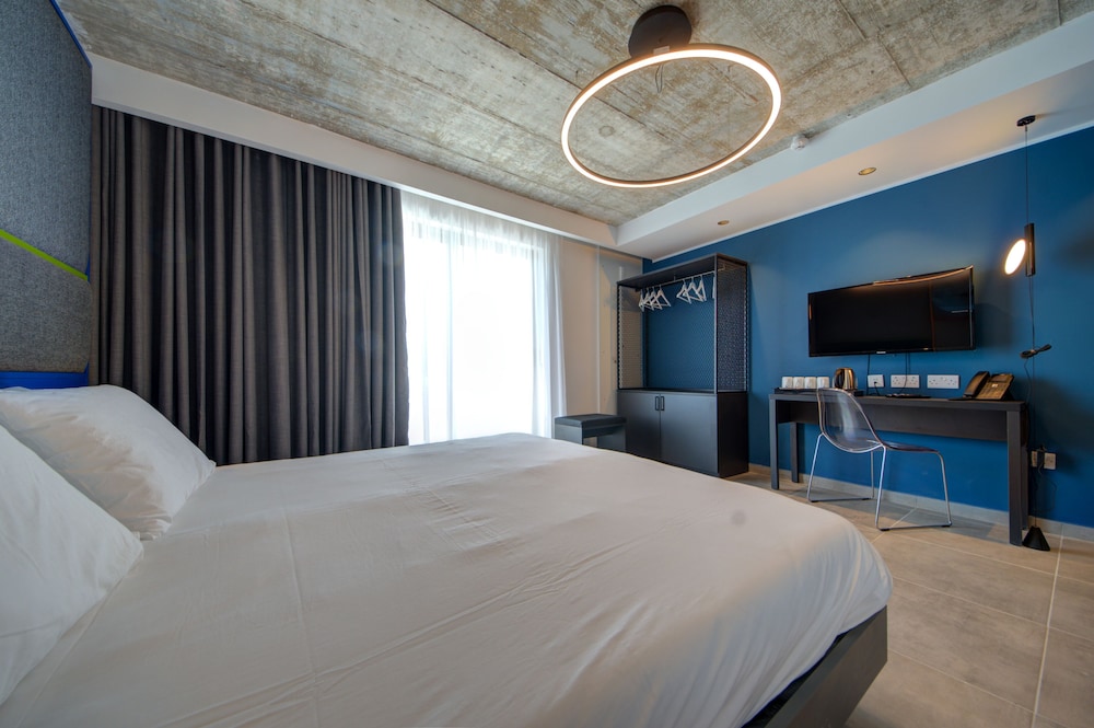 ikyk hotel ik collection