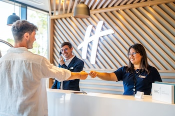 holiday inn bordeaux merignac an ihg hotel