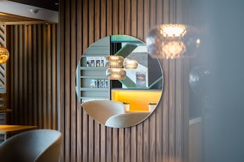 holiday inn bordeaux merignac an ihg hotel