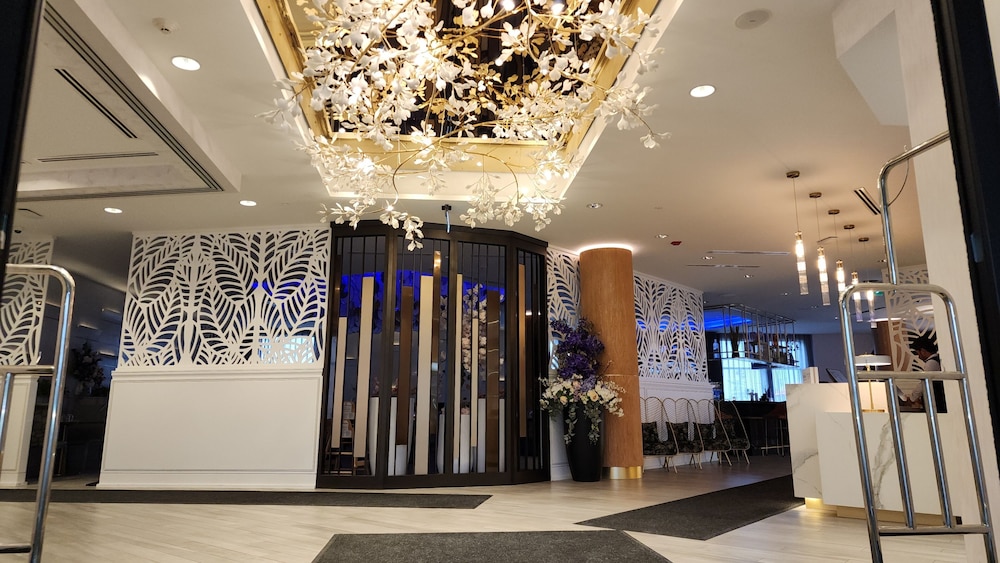 bloom mississauga tapestry collection by hilton