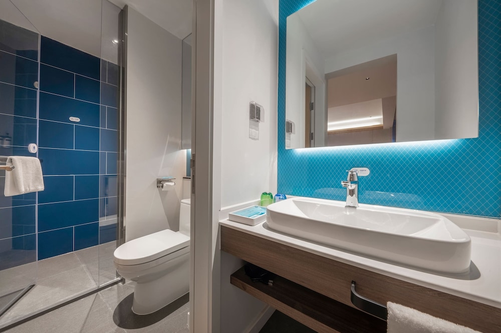 holiday inn express beihai silver beach an ihg hotel
