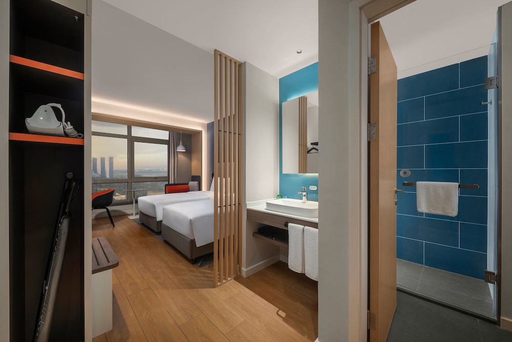 holiday inn express beihai silver beach an ihg hotel