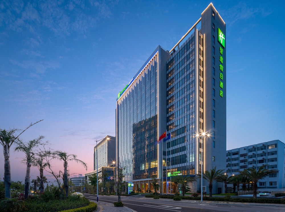 holiday inn express beihai silver beach an ihg hotel