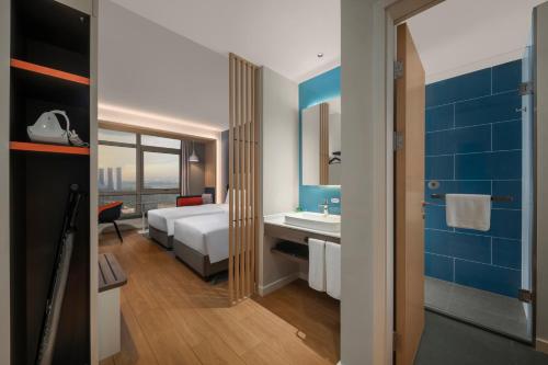 holiday inn express beihai silver beach an ihg hotel