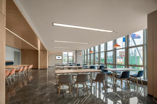 holiday inn express beihai silver beach an ihg hotel