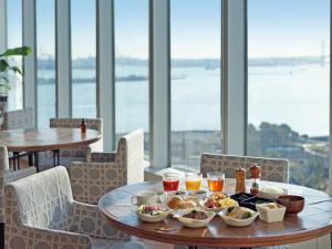 the square hotel yokohama minatomirai