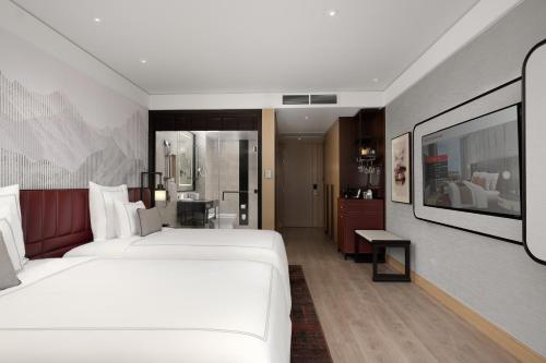 swissotel clark philippines