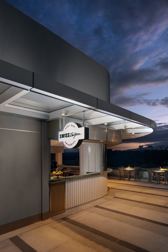 swissotel clark philippines