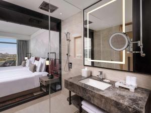 swissotel clark philippines