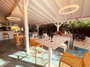 tropicana suites