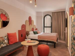 ibis styles sevilla santa justa