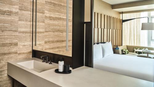 conrad los angeles