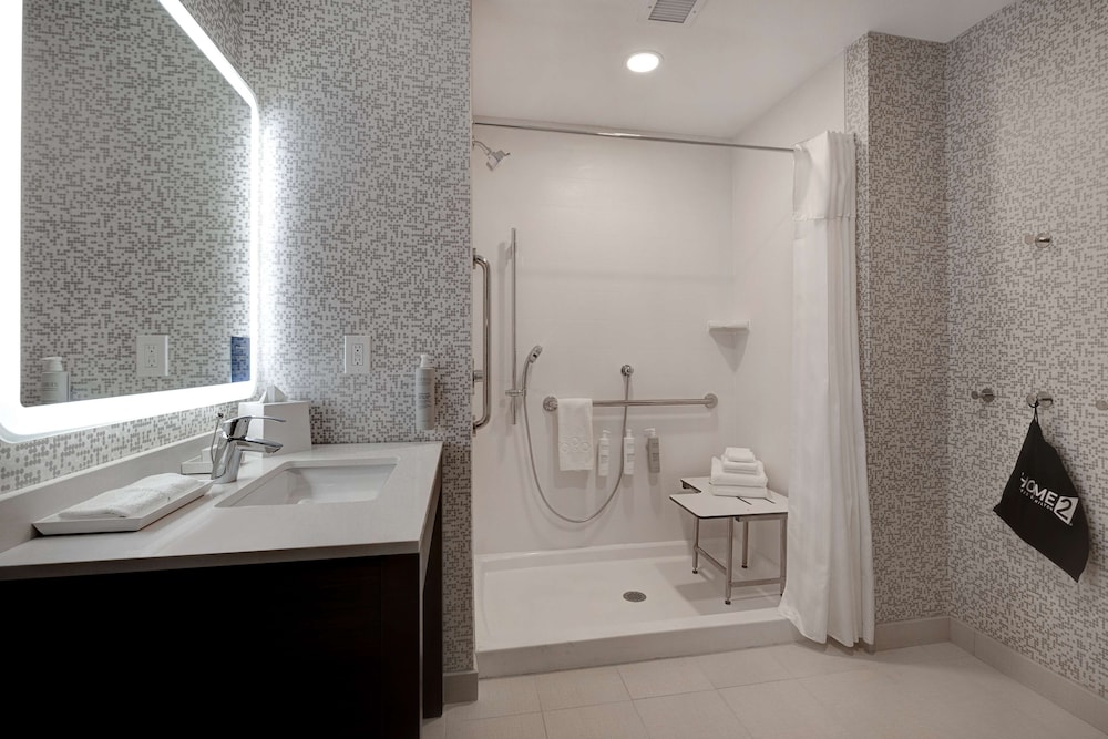 home2 suites by hilton redding