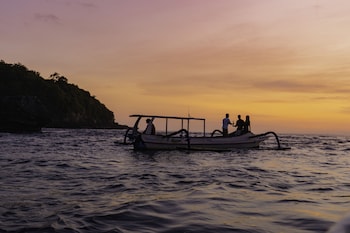 maua nusa penida bali