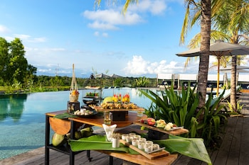 maua nusa penida bali