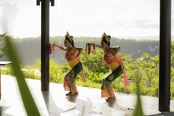 maua nusa penida bali