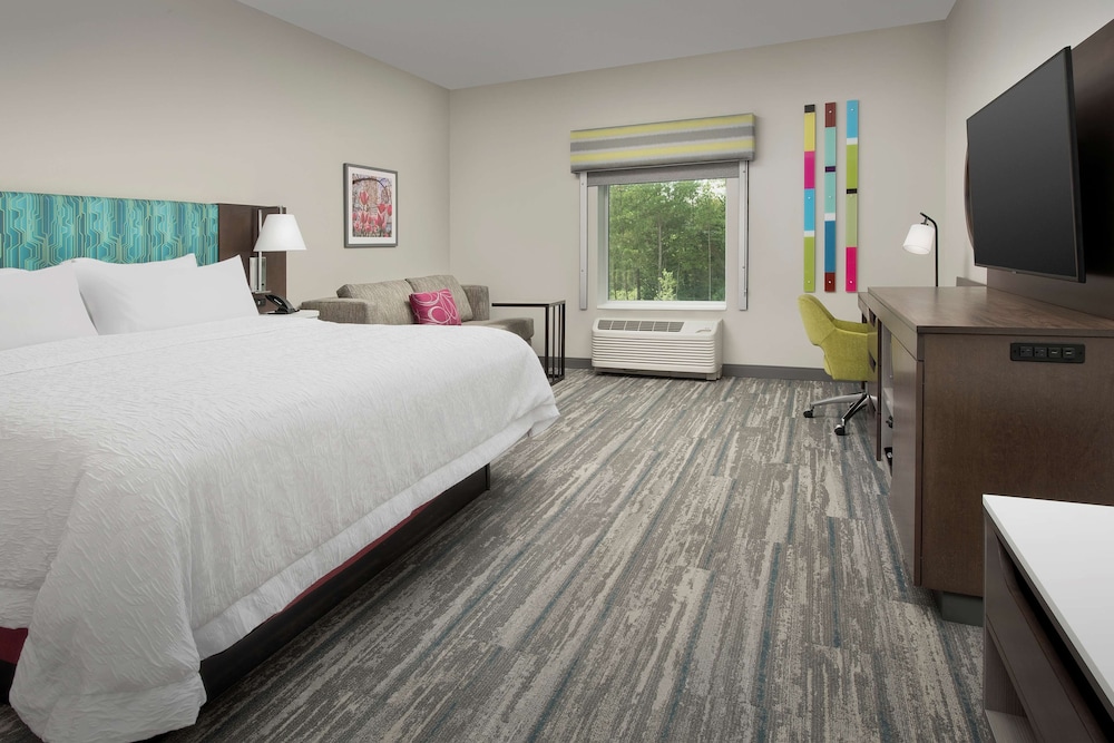 hampton inn and suites charlotte airport lake pointe