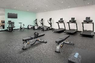 hampton inn and suites charlotte airport lake pointe