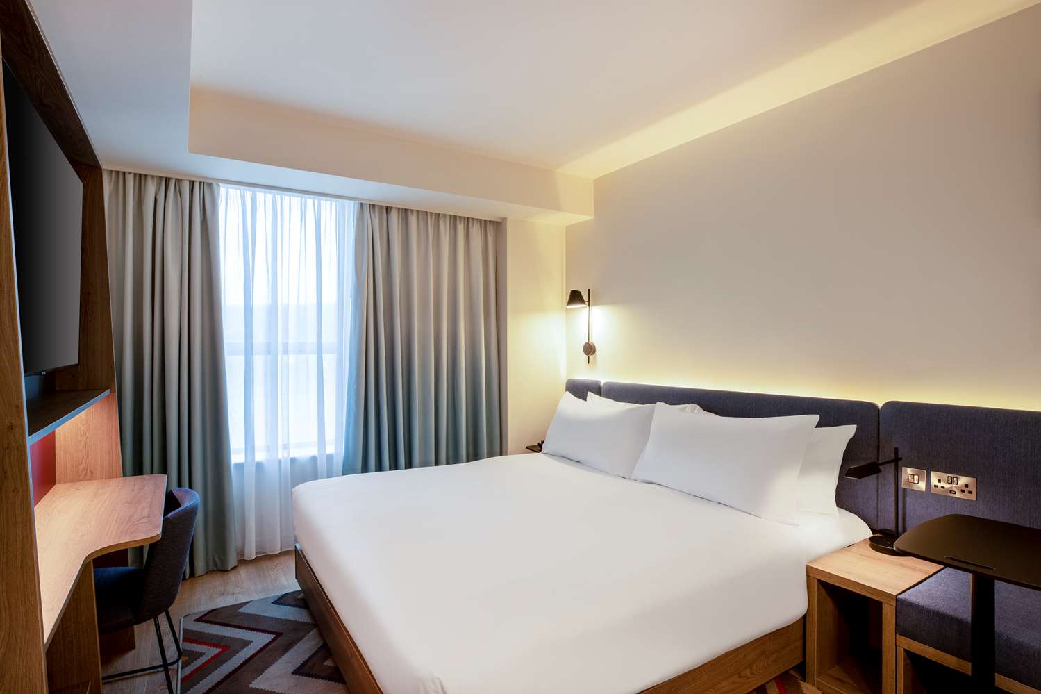 hampton by hilton bath city