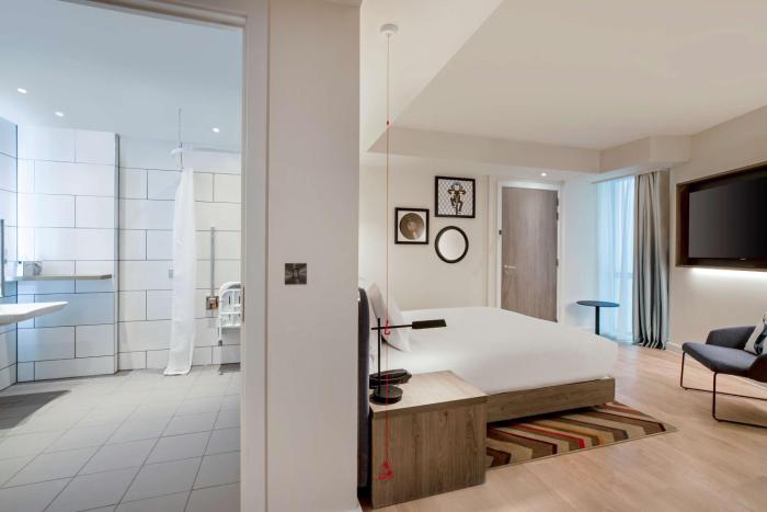 hampton by hilton bath city