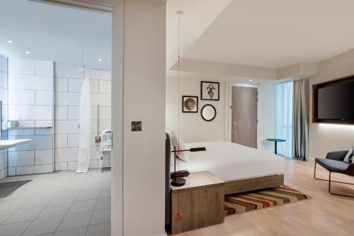 hampton by hilton bath city