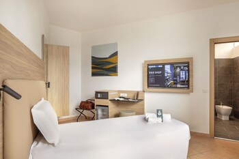 bandb hotel pomezia roma