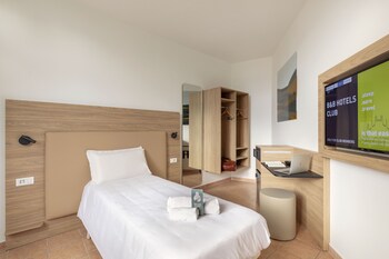 bandb hotel pomezia roma