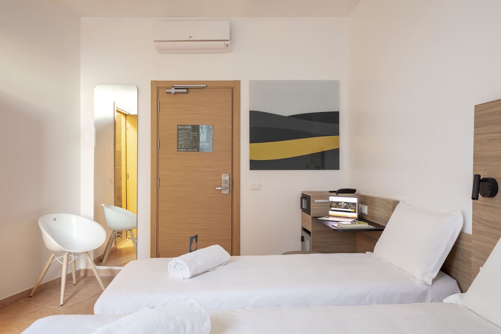 bandb hotel pomezia roma