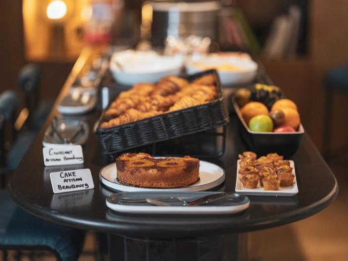 dandy hotel and kitchen