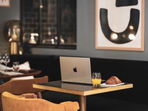 dandy hotel and kitchen