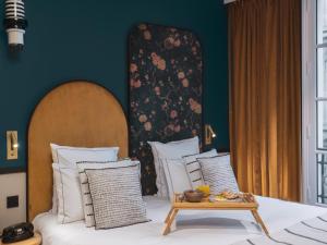 dandy hotel and kitchen