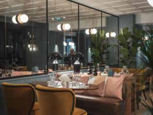 dandy hotel and kitchen