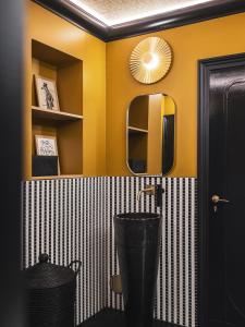 dandy hotel and kitchen