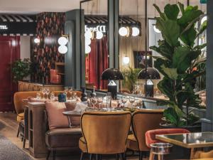 dandy hotel and kitchen