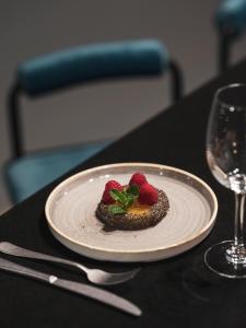 dandy hotel and kitchen