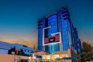 hotel grand majesty