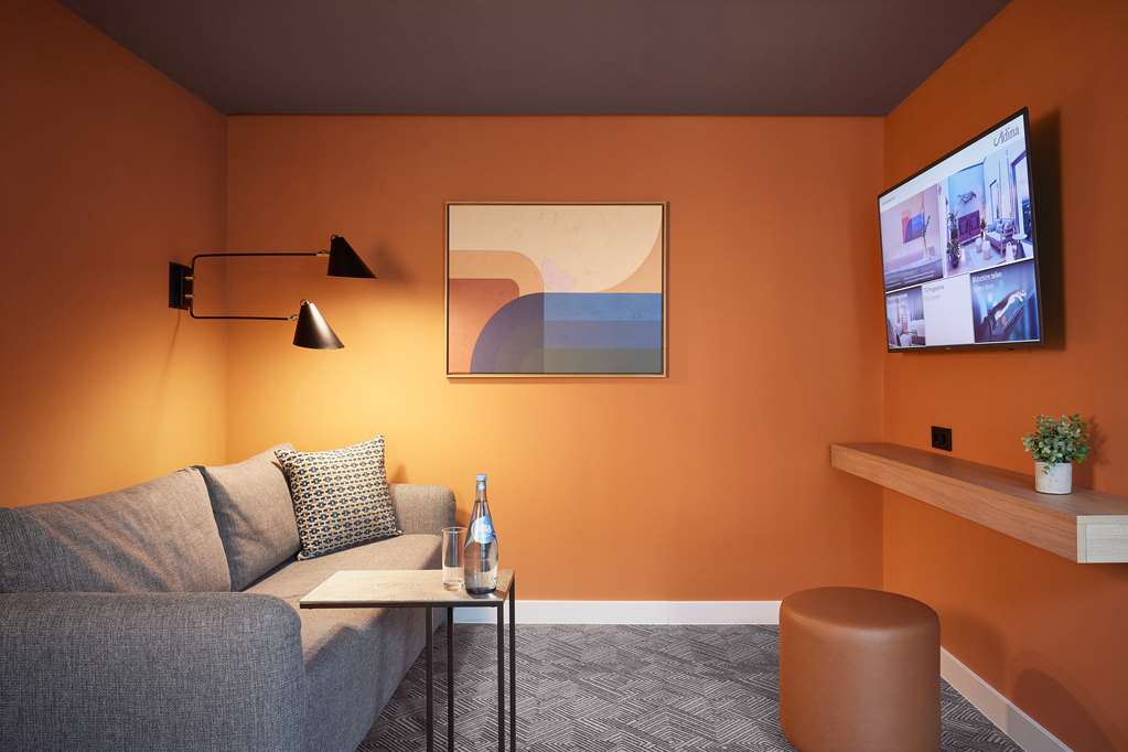 adina apartment hotel dusseldorf