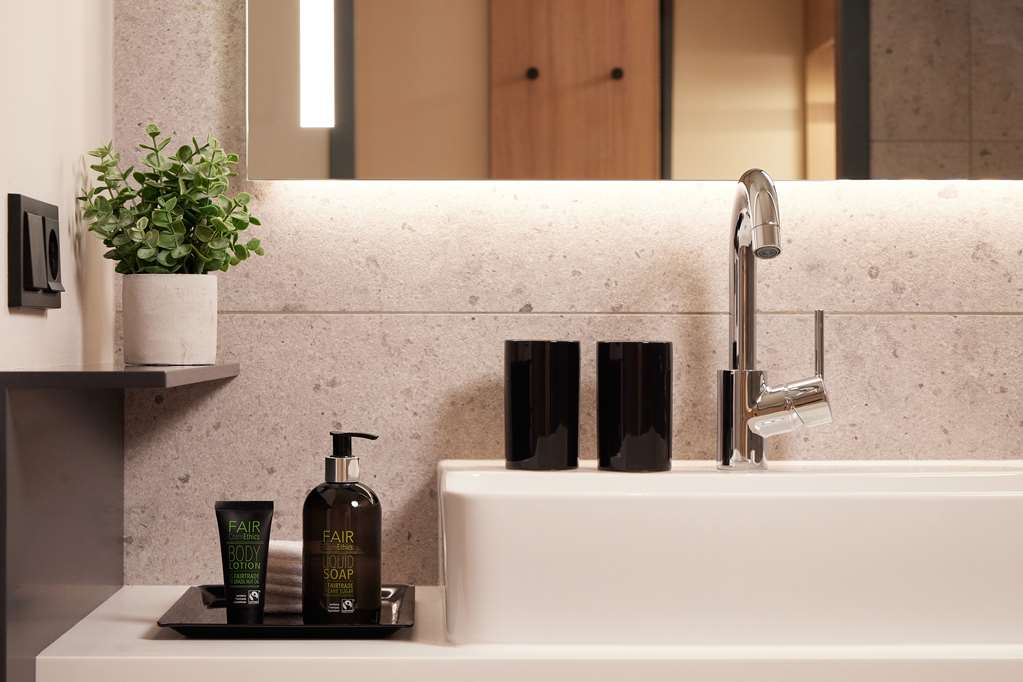 adina apartment hotel dusseldorf