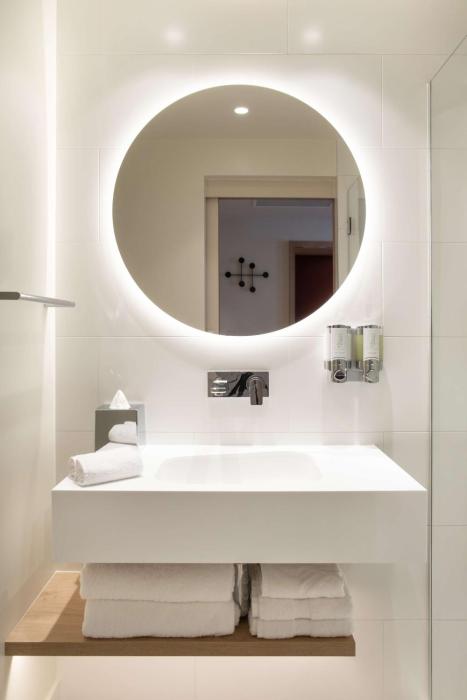 hampton by hilton riga airport