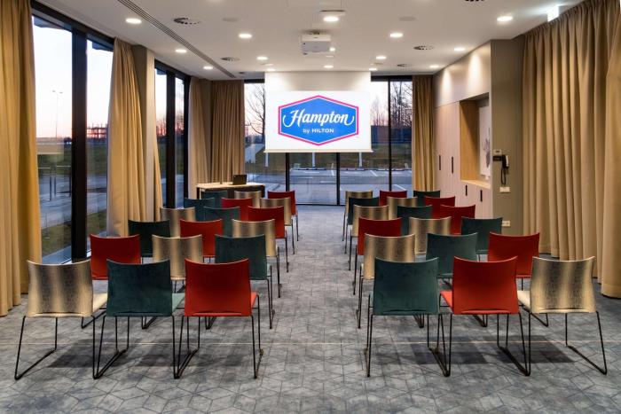 hampton by hilton riga airport