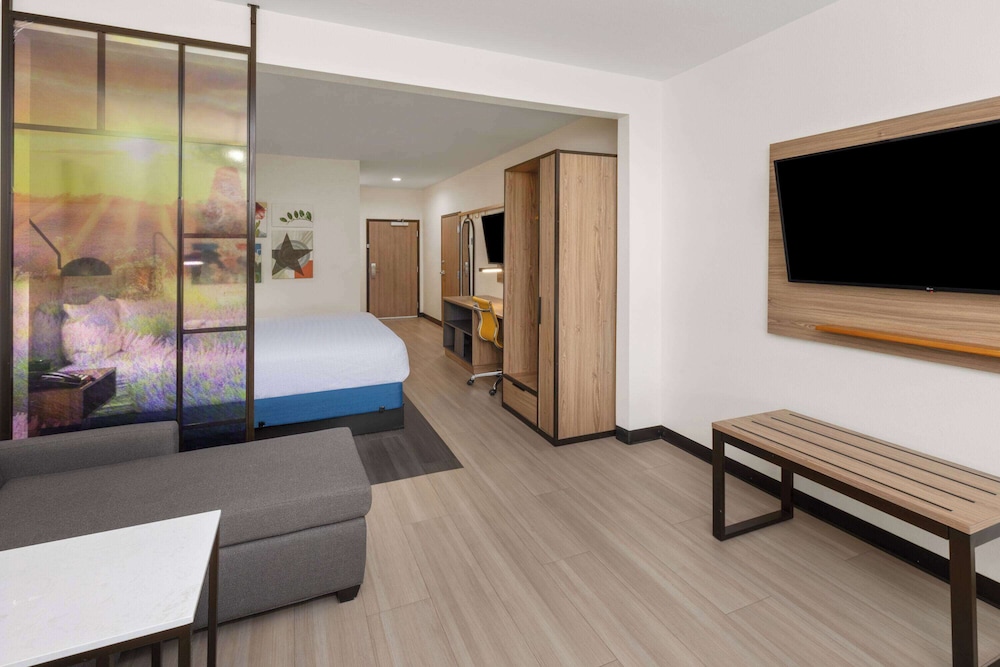 la quinta inn suites wyndham el paso east loop 375