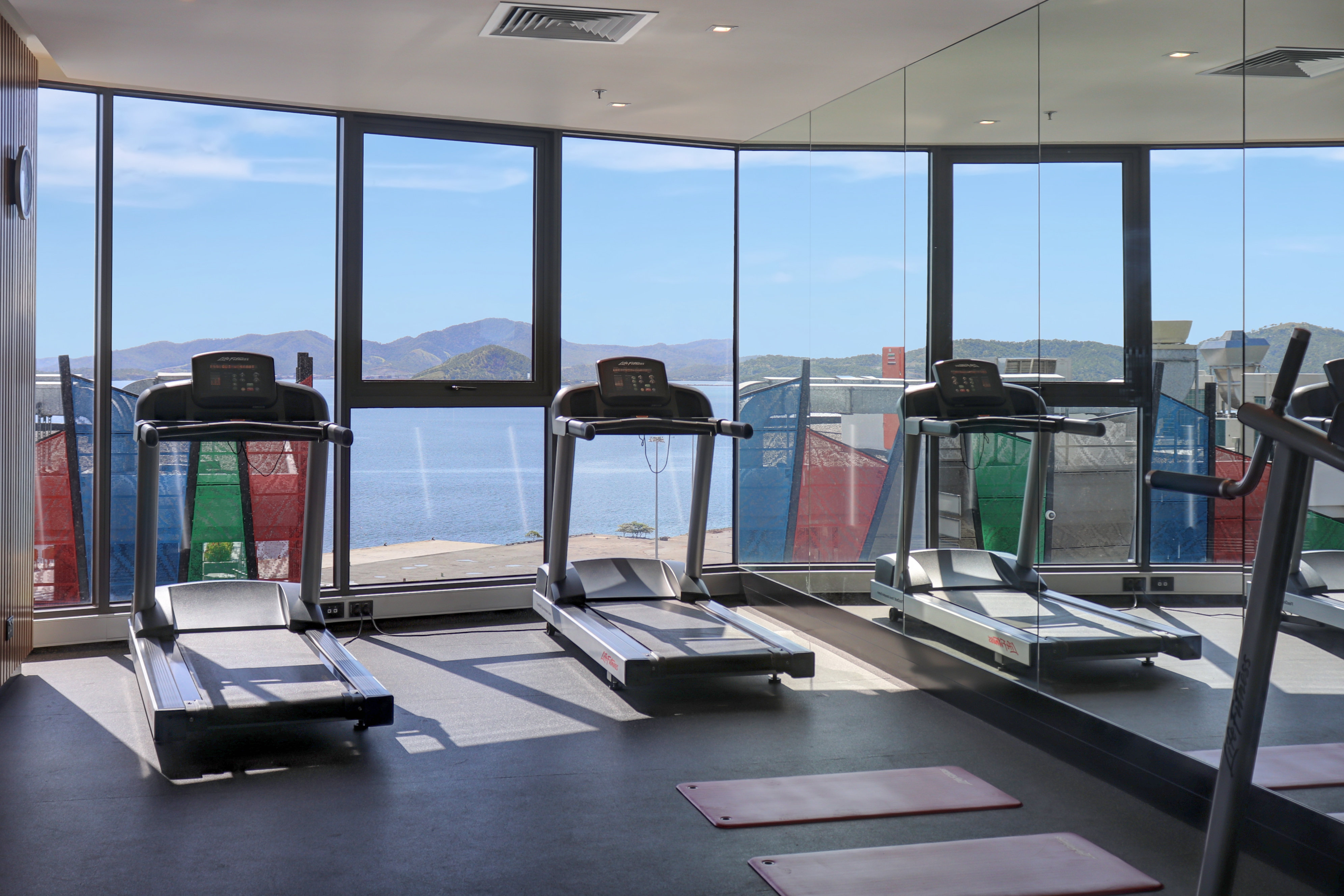 crowne plaza residences port moresby an ihg hotel