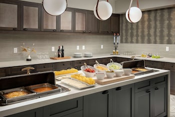 homewood suites by hilton louisville airport