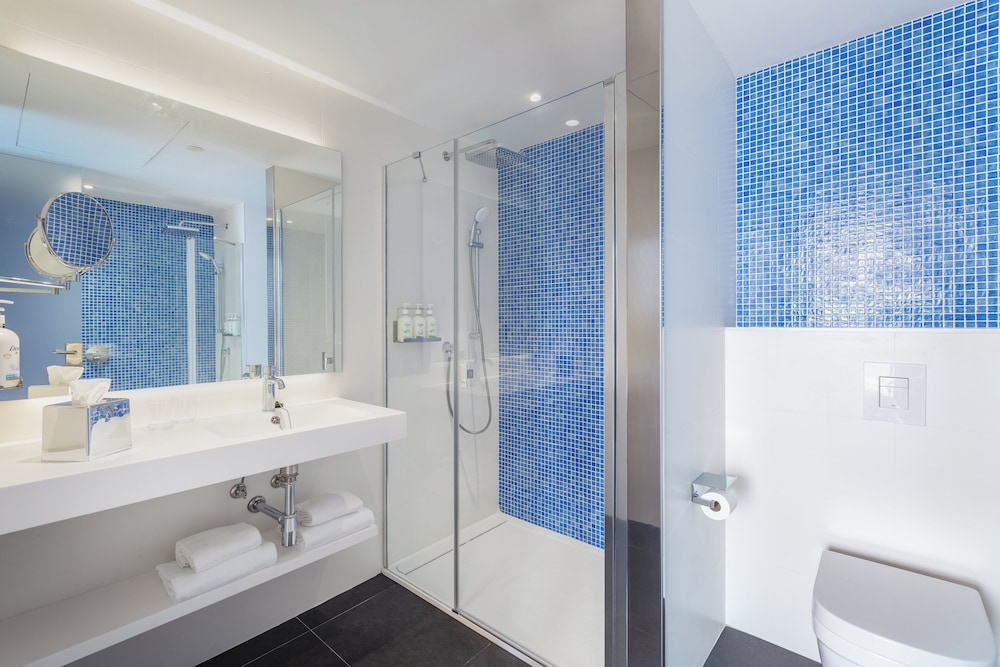 holiday inn barcelona sant cugat an ihg hotel