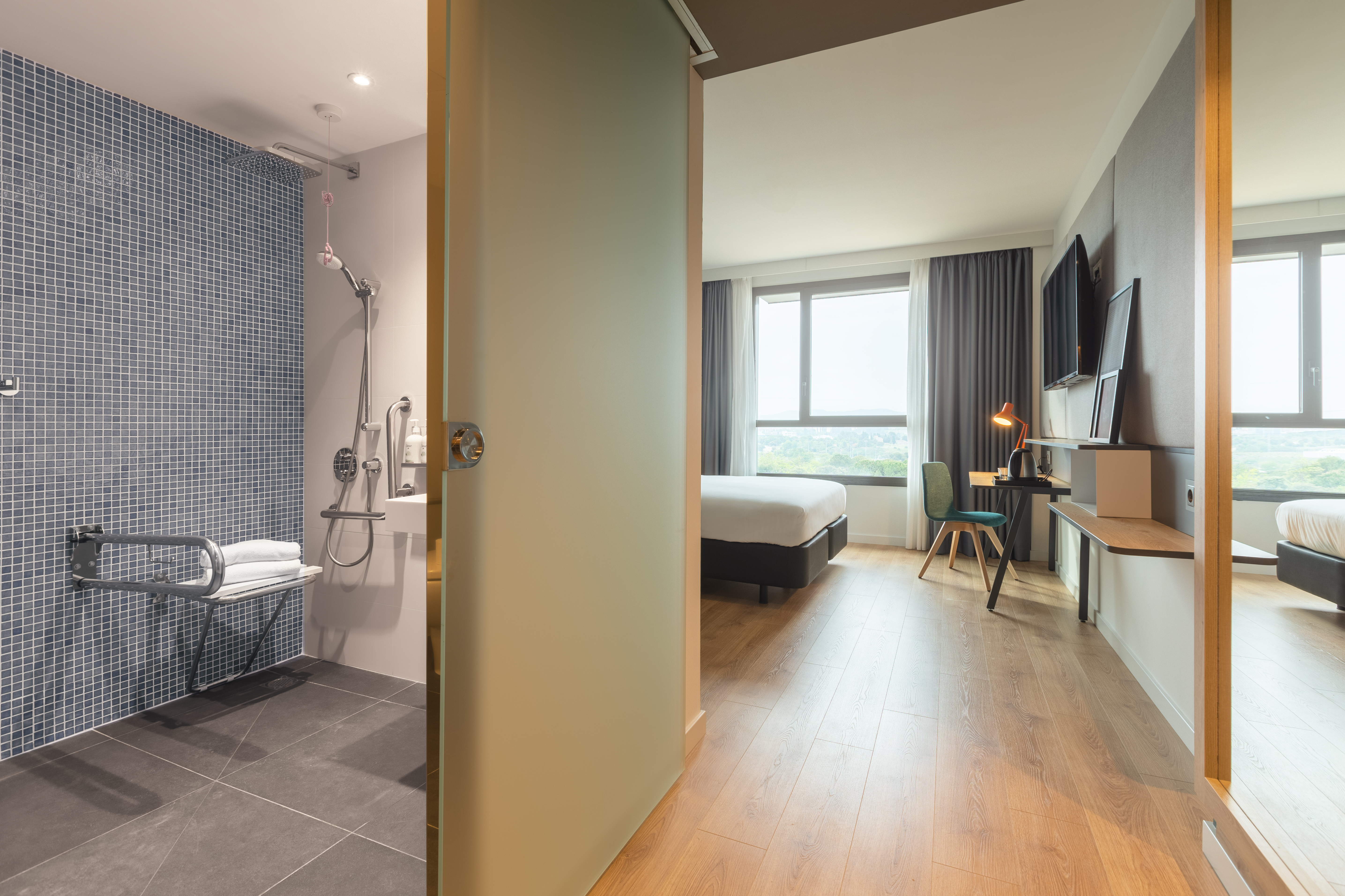 holiday inn barcelona sant cugat an ihg hotel