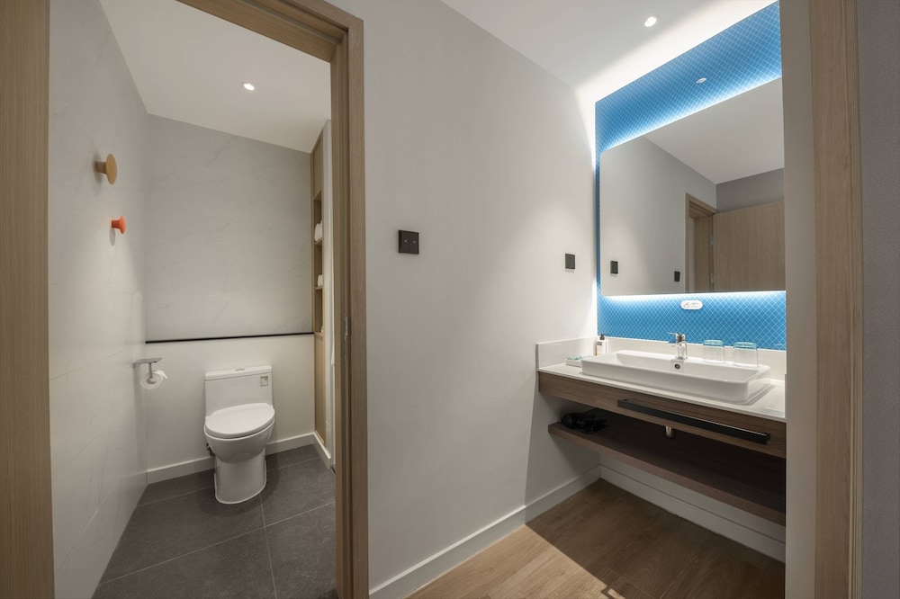 holiday inn express chongqing caiyun lake an ihg hotel