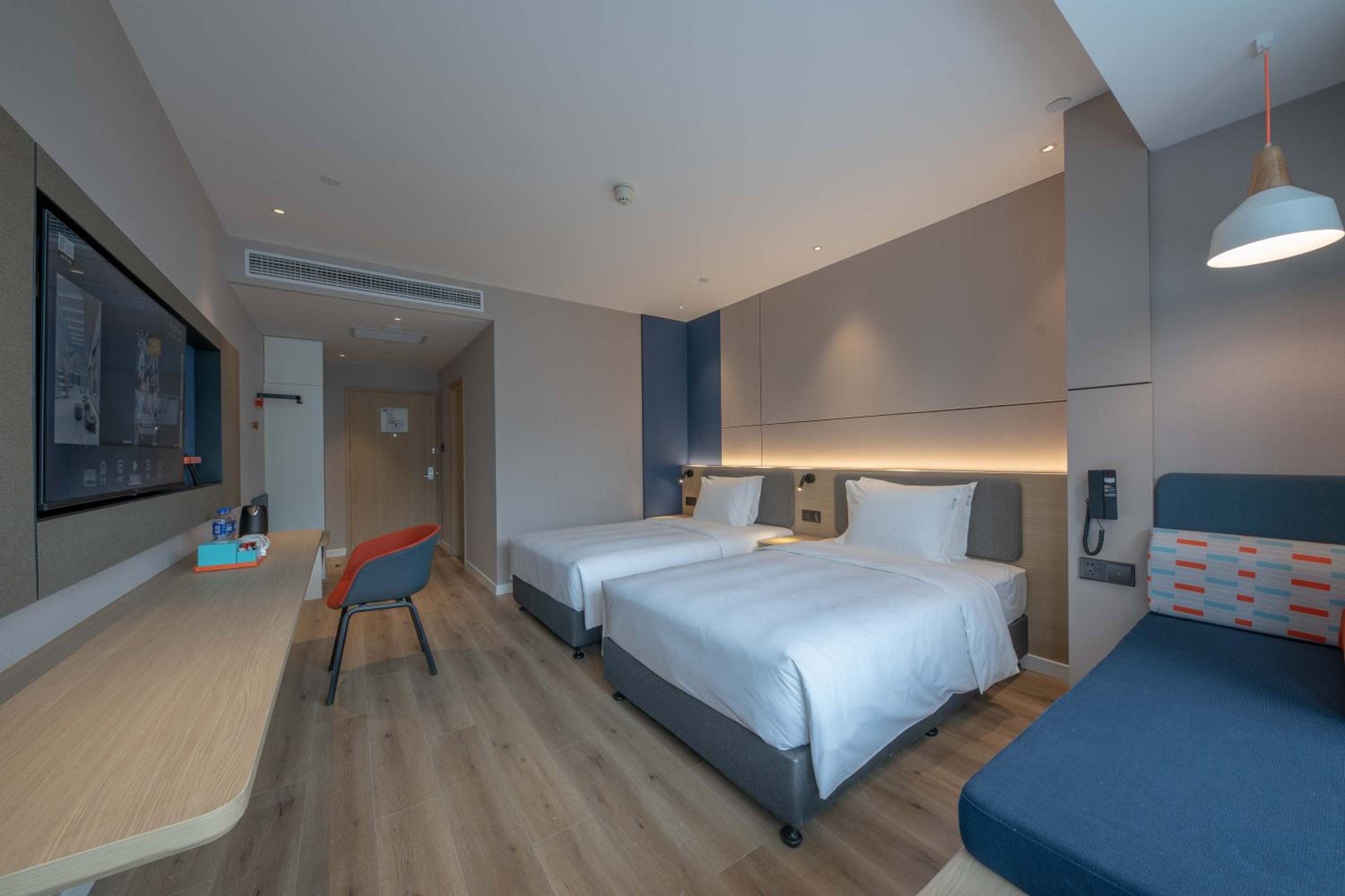 holiday inn express chongqing caiyun lake an ihg hotel