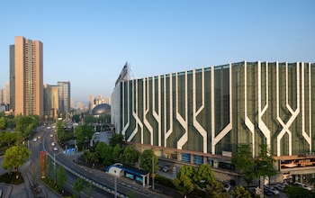 Holiday Inn Express Chongqing Caiyun Lake, An Ihg Hotel,,3 star