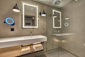 radisson red oslo okern