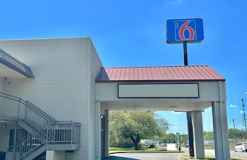 travelodge by wyndham forrest city